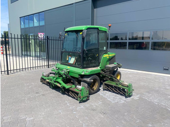 Pļāvējs JOHN DEERE 2000 Series