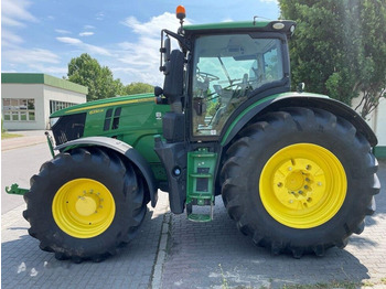 Traktors JOHN DEERE 6230R