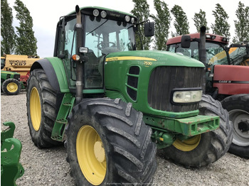 Traktors JOHN DEERE 7530