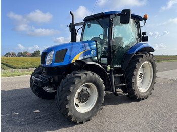 Traktors NEW HOLLAND TS100