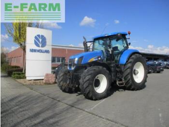 Traktors NEW HOLLAND T7050
