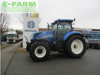 Traktors NEW HOLLAND T7.230