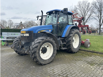 Traktors NEW HOLLAND TM