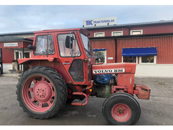 Traktors VOLVO
