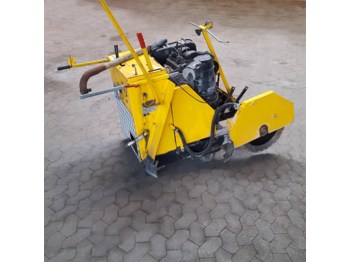 Asfalta ieklāšanas tehnika WaKra KF 30