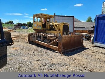 Buldozers CAT Bulldozer B6 Raupe
