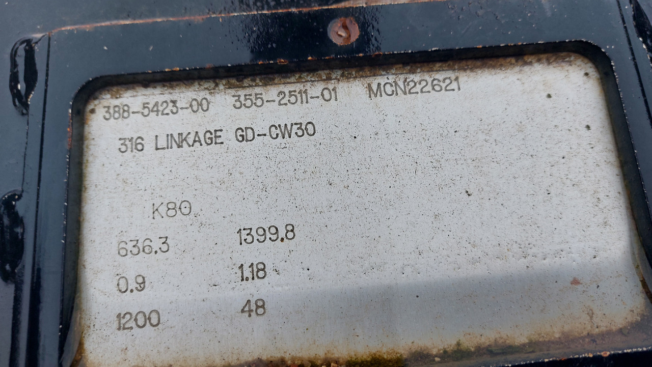 Riteņu ekskavators CATERPILLAR M318F: foto 9