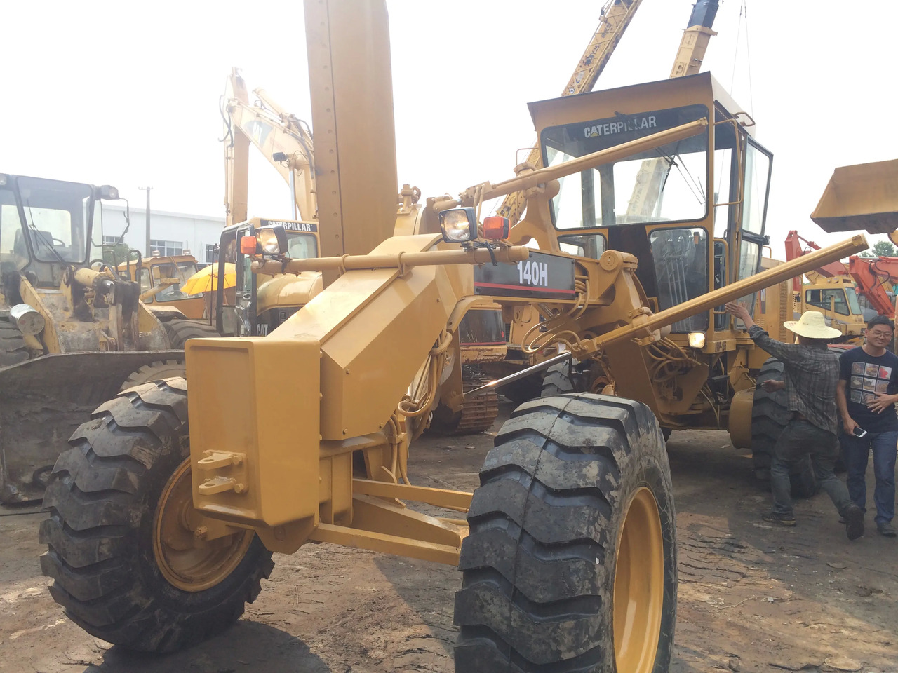 Greiders Hot sale Used Cat 140H motor grader with good condition,USED heavy equipment used motor grader CAT 140H grader in China: foto 2
