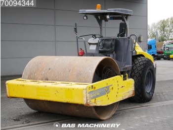 Veltnis Dynapac CA 270 D Nice and clean condition