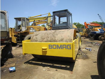 Vibrorullis BOMAG BW217D