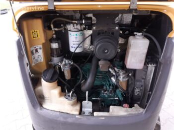 Volvo EC18D - Mini-ekskavators: foto 4