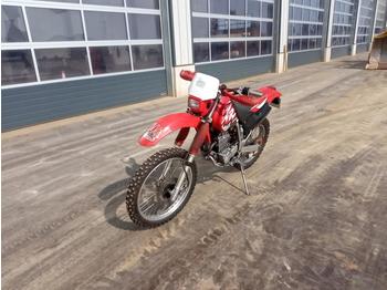 Motocikls 2000 Honda XR250 Motorcycle (Reg. Docs. Available): foto 1