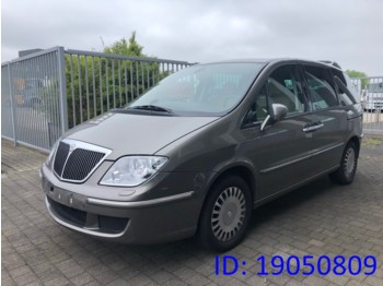 Vieglā automašīna Lancia Phedra VOLUME