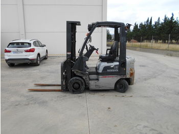 Autokrāvējs NISSAN FD01A18Q