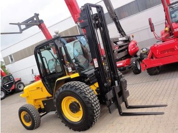 Bezceļu autokrāvējs JCB 926-4