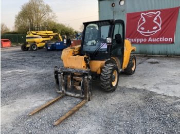 Teleskopiskais iekrāvējs JCB 520-40