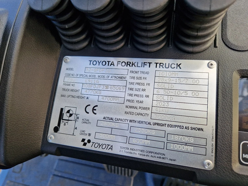 Dīzeļiekrāvējs Toyota Tonero 30 52-8FDF30: foto 8