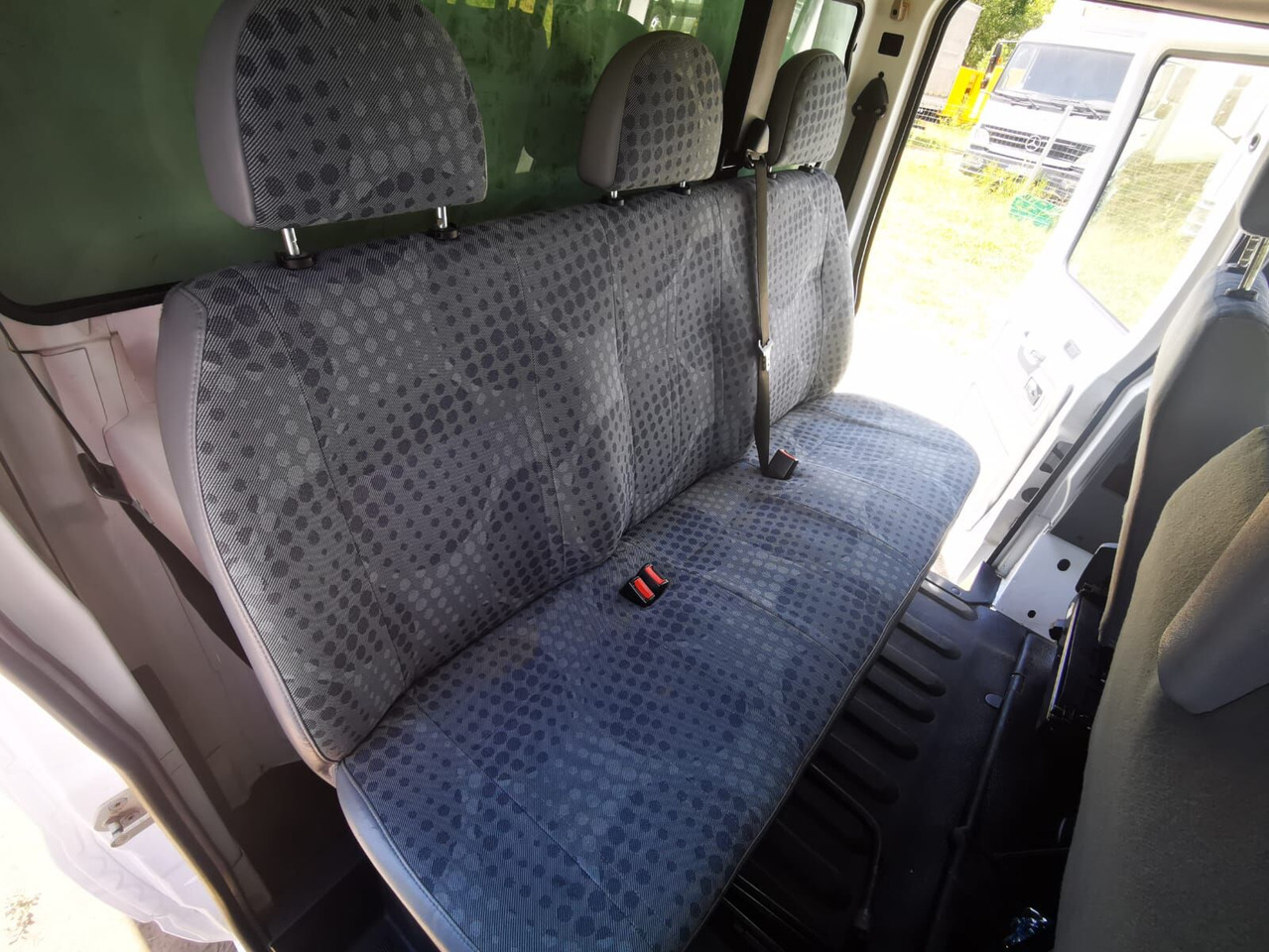 Furgons ar tentu, Kravas-pasažieru furgons Ford Transit 300 2,2 tdci - DOKA Pritsche+Plane - Seats: 6: foto 14