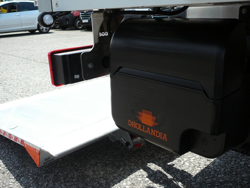 Jaunā Furgons ar slēgtā virsbūve Ford Transit Koffer mit LBW Premiumaufbau: foto 15