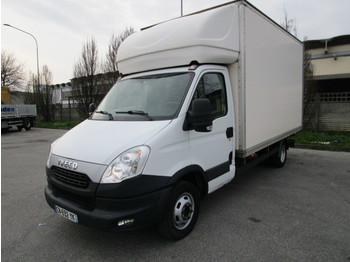 Furgons ar slēgtā virsbūve IVECO DAILY 35C15
