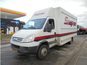 Furgons ar slēgtā virsbūve Iveco DAILY 60C18