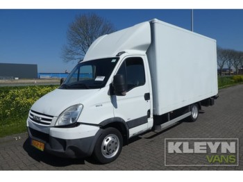 Furgons ar slēgtā virsbūve Iveco Daily 35 C 12