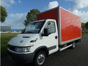 Furgons ar slēgtā virsbūve Iveco Daily 40C11
