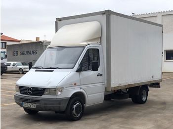 Furgons ar slēgtā virsbūve MERCEDES-BENZ 412