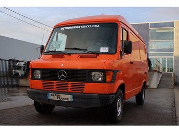 Furgons ar slēgtā virsbūve Mercedes-Benz 308D