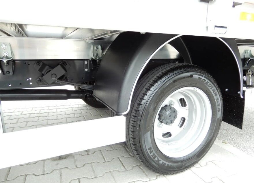 Jaunā Automašīna ar kravas platformu IVECO Daily 50C16 Flatbed: foto 16