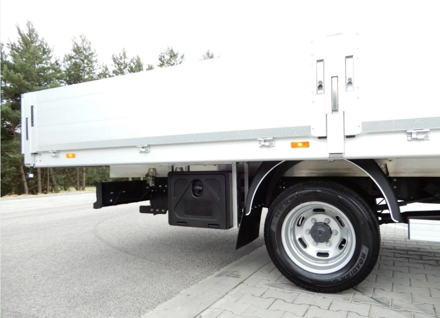 Jaunā Automašīna ar kravas platformu IVECO Daily 50C16 Flatbed: foto 10