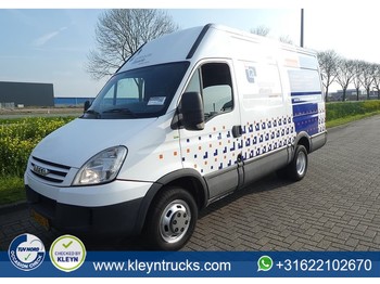 Kravas mikroautobuss Iveco Daily 40 C 15 l2h2 ac