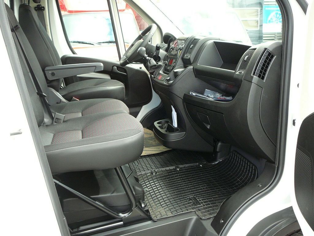 Jaunā Furgons ar slēgtā virsbūve Peugeot Boxer Koffer Ladebordwand 750Kg Klimaautomatik: foto 8