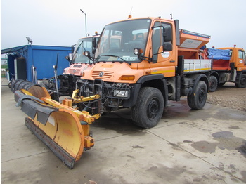 Komunālā/ specializētā tehnika Mercedes-Benz Unimog U400