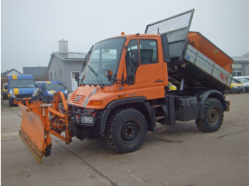 Komunālā/ specializētā tehnika UNIMOG U300 405/10 Aufsatzstreuer Schmidt SST17TL KLIMA