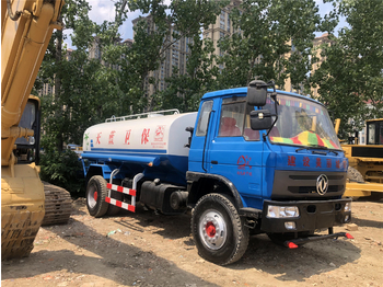 DONGFENG Water tanker truck - Autocisterna