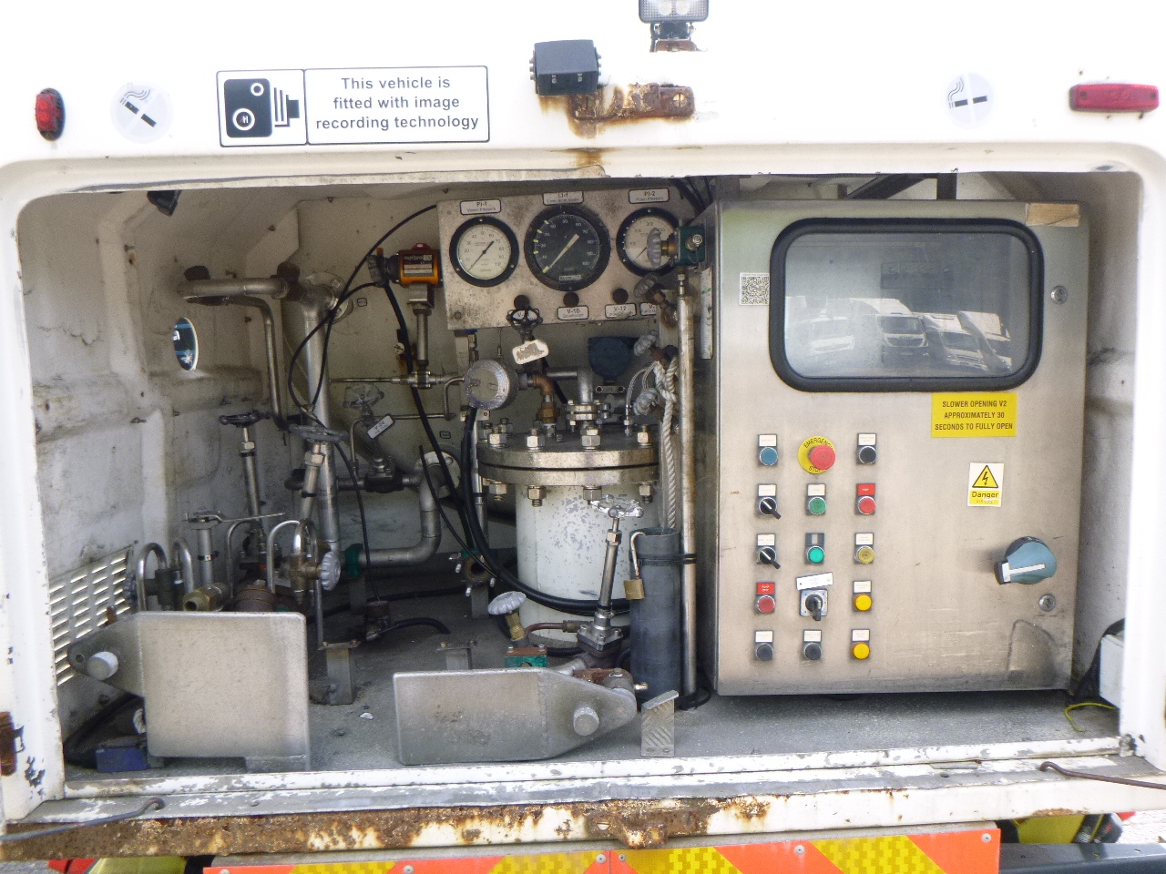 Autocisterna pārvadāšana gāzes D.A.F. LF 55.180 4x2 RHD ARGON gas truck 5.9 m3: foto 6