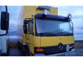 Kravas automašīna ar slēgto virsbūvi Mercedes-Benz 1523