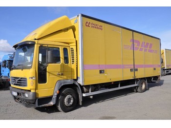 Kravas automašīna ar slēgto virsbūvi Volvo FL615 250 4X2