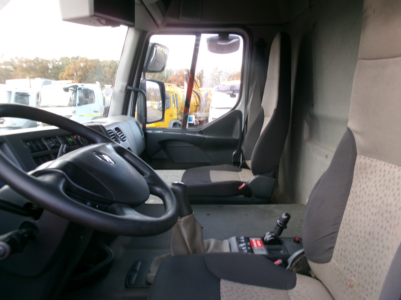 Autocisterna pārvadāšana degvielas Renault Premium 270 dxi 4x2 fuel tank 13.6 m3 / 4 comp: foto 14