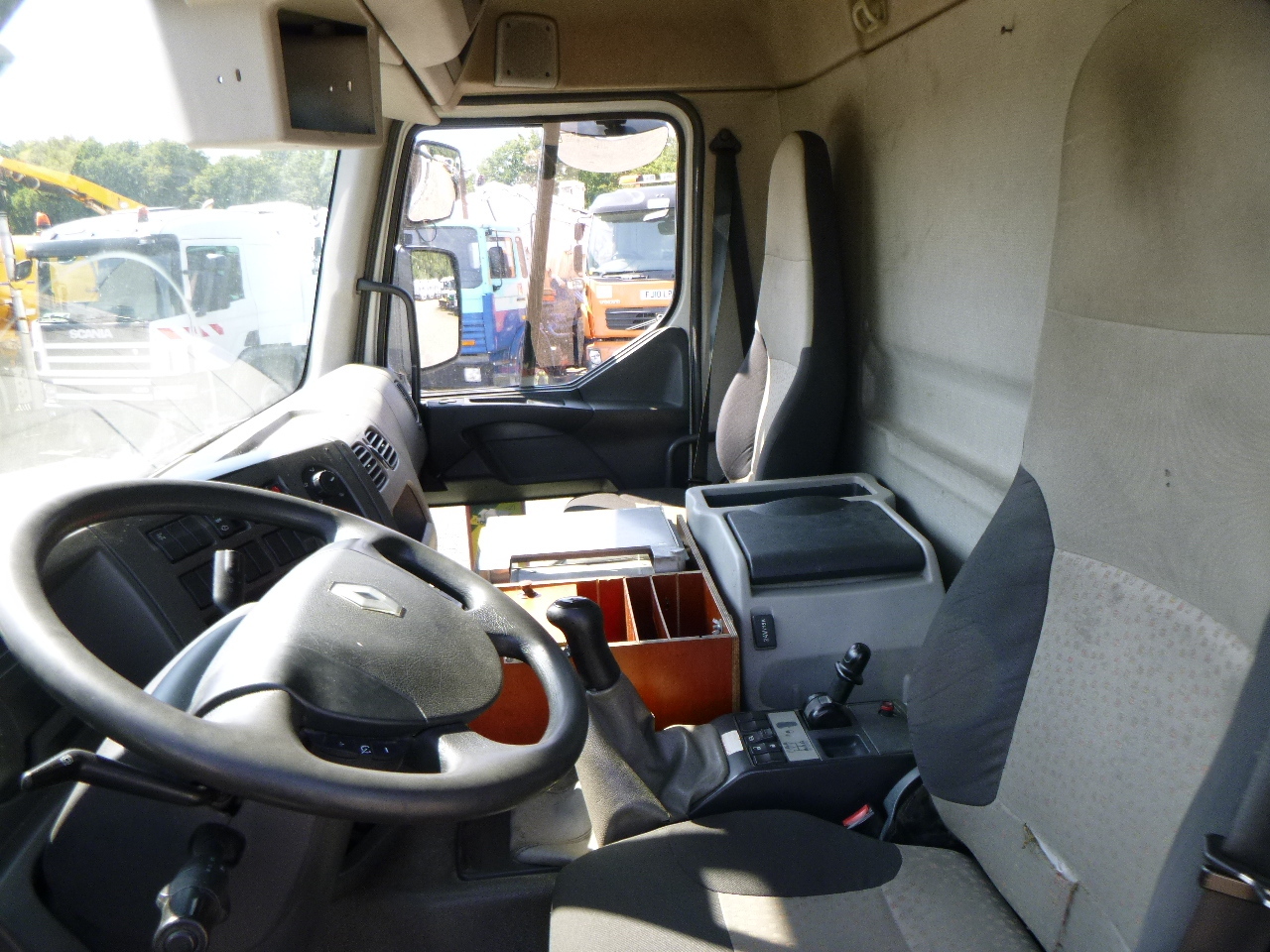Autocisterna pārvadāšana degvielas Renault Premium 280 dxi 4x2 fuel tank 13.6 m3 / 4 comp: foto 17