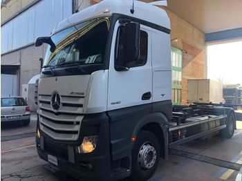 Šasija kravas automašīna MERCEDES-BENZ 1840