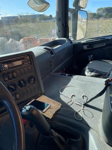 Kravas automašīna pašizgāzējs Scania P 380: foto 7