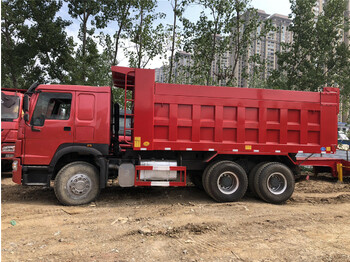 Kravas automašīna pašizgāzējs Sinotruk HOWO 371 Dump truck: foto 1