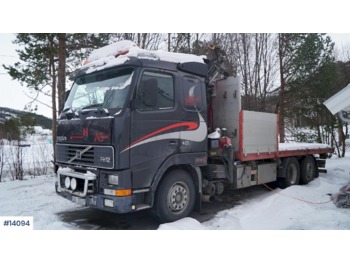 Bortu kravas automašīna/ Platforma, Kravas auto ar manipulatoru Volvo FH12: foto 1