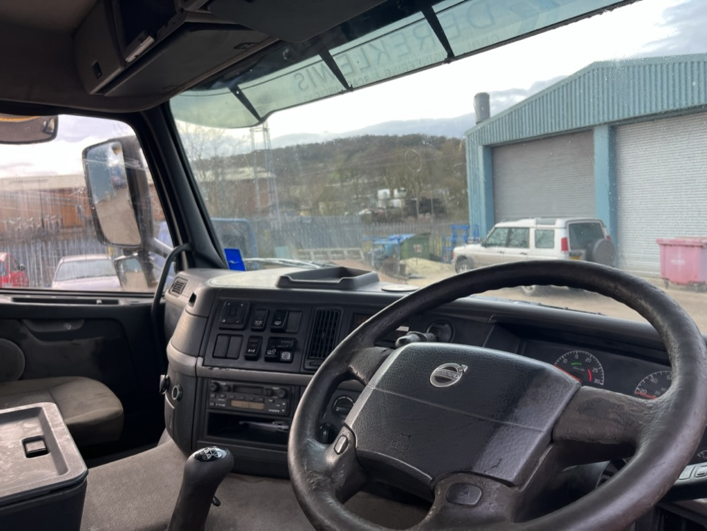 Šasija kravas automašīna Volvo FM9 260 6x2 Chassis cab: foto 13
