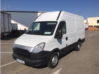 Furgons Iveco 35S13 12M3