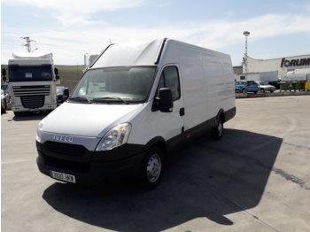 Furgons Iveco 35S13 15M3