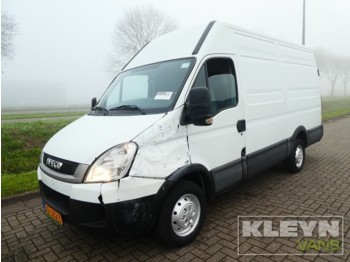 Furgons Iveco Daily 35S13 l2h2 126pk
