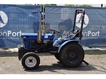 Traktors ar paaugstinātu klīrensu Iseki T2140: foto 1